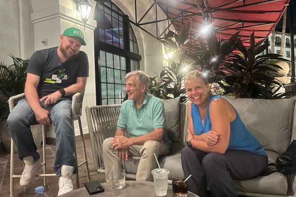 E59F3173-53AB-414E-83F4-19978B3A11BB